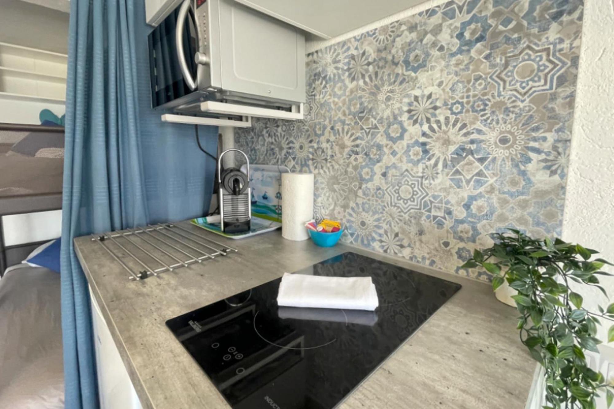 Le Vrai Cabanon De La Pointe Rouge Appartement Marseilles Buitenkant foto